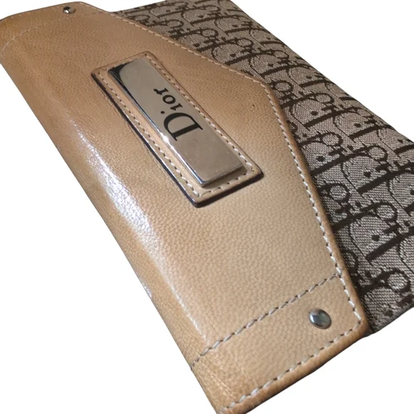 Dior Tan and Brown Women's Wallet Canvas Leather Needs Snap Replacement Preloved - Picture 3 of 15
